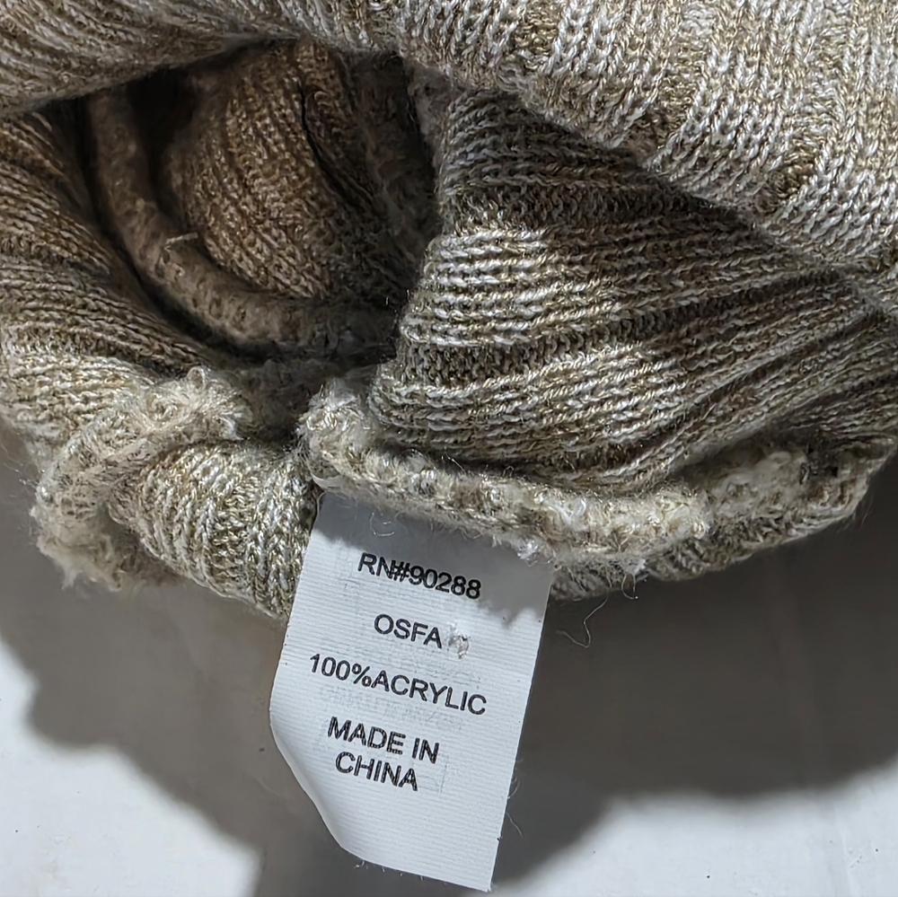 New Adidas Pom Pom Beanie Originals 90's Stripes NWT Unisex Adult Standard Fit - Picture 5 of 7